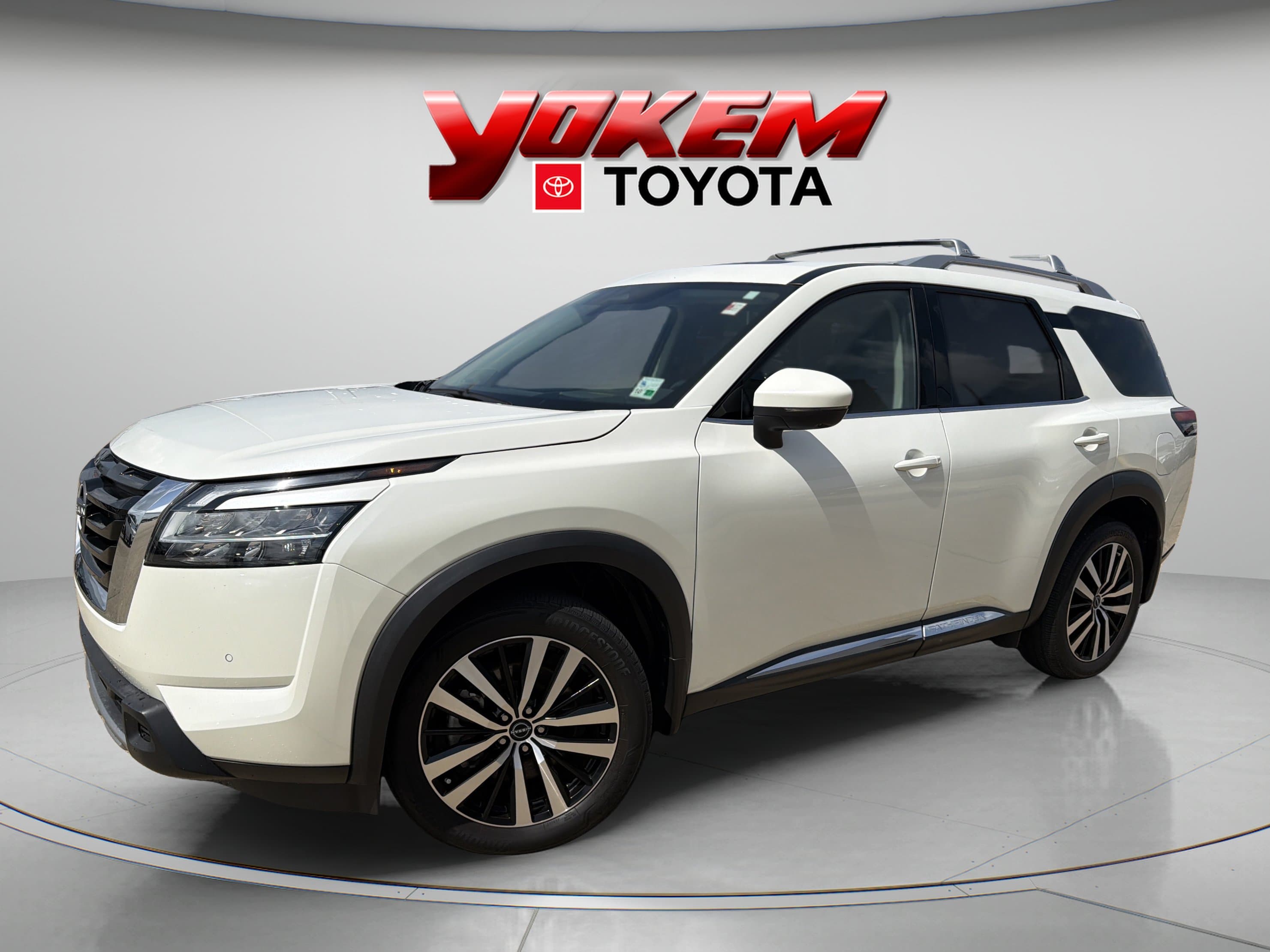 2024 Nissan Pathfinder Platinum